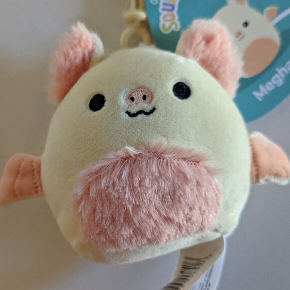 NWT 3.5" Halloween Meghan Pink Fruit Bat Purse Clip Squishmallows Plush Goth NEW - Picture 2 of 5